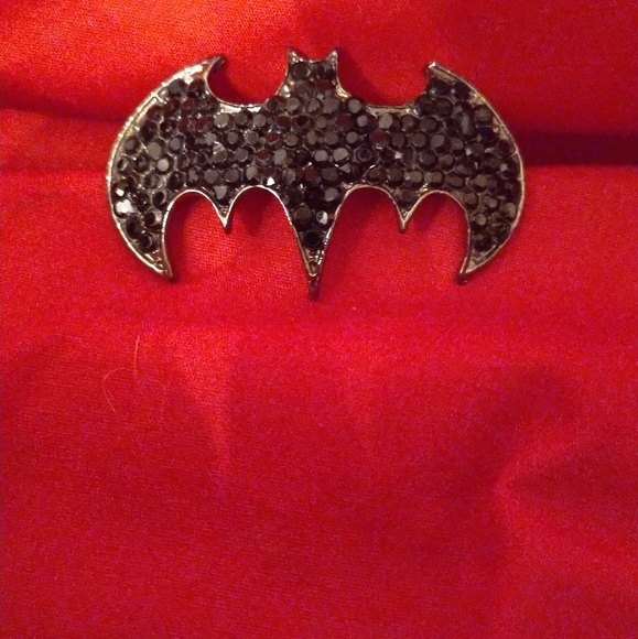 🦇 RARE !!Unisex new black crystal Nightmare before Christmas bat double ring 🦇 - Picture 3 of 6
